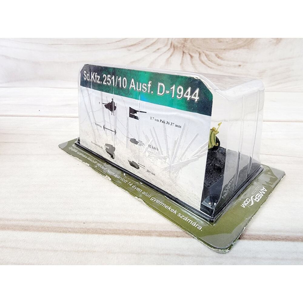 Amercom Sd.Kfz. 251/10 Ausf. D - 1944 WWII 1:72 Model New Old Stock Sealed - Picture 8 of 14